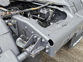 R520 V8 4x2 / RETARDER / 2 TANKS